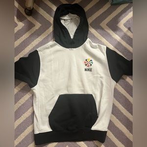 Nike Men’s Sweatshirt